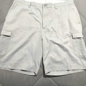 Men’s Island Republic cargo shorts, size 38.